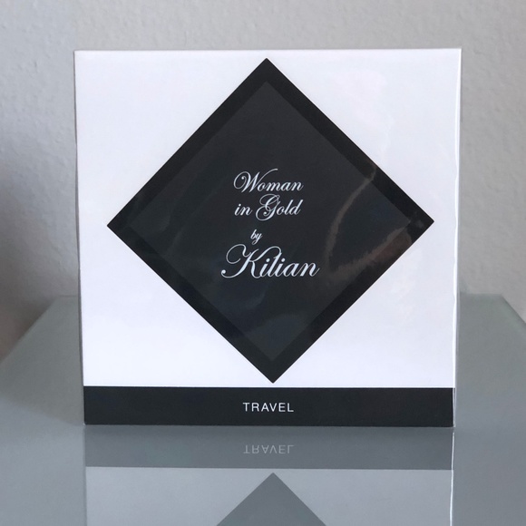 kilian woman in gold travel set